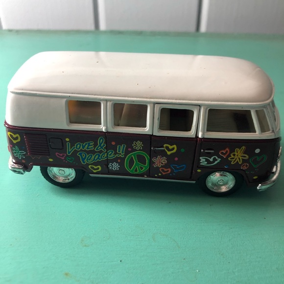 1962 Volkswagen Bus Hippie Van 5” Die-Cast ☮️ - Picture 4 of 15